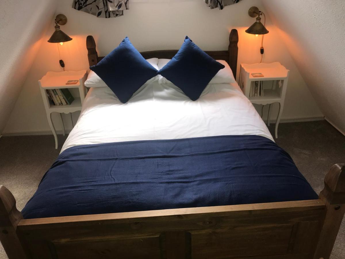 Foxes Sea Side Retreat Deluxe Chalet Is A Lovely Holiday Home Tucked Away On The Kent Coast Kingsdown  Bagian luar foto